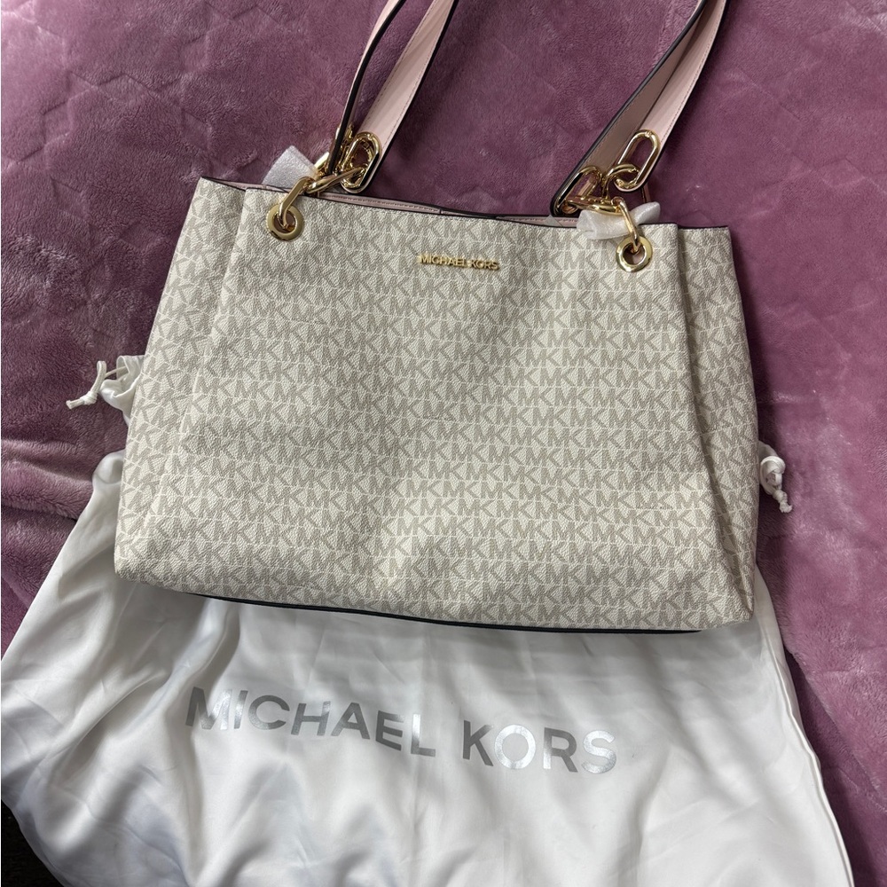 Michael Kors White Tote Bag